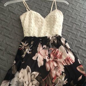 Flowy dress wore once for wedding